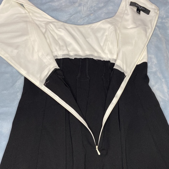 Nine West, size 2, cream and black scoop neck, sleeveless dress. - Picture 10 of 11
